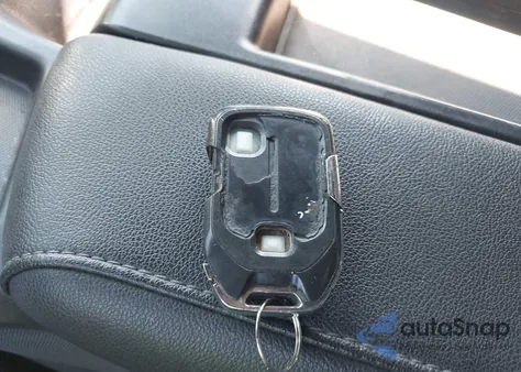 2021 Chevrolet Silverado 1500 4Wd Short Bed Lt z USA, uszkodzony, nr VIN 3GCUYDET8MG412818